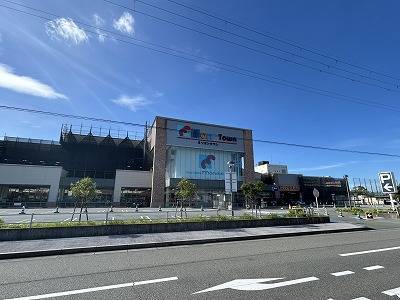 ミリオンタウンまで300ｍ