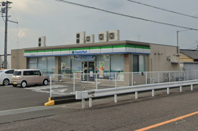 コンビニ徒歩10分。ちょっとした買い物や急なお支払いに便利！