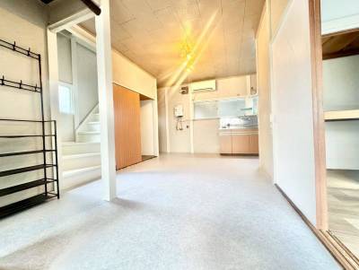 ダイニングキッチンも広々しています。