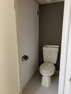 トイレ別