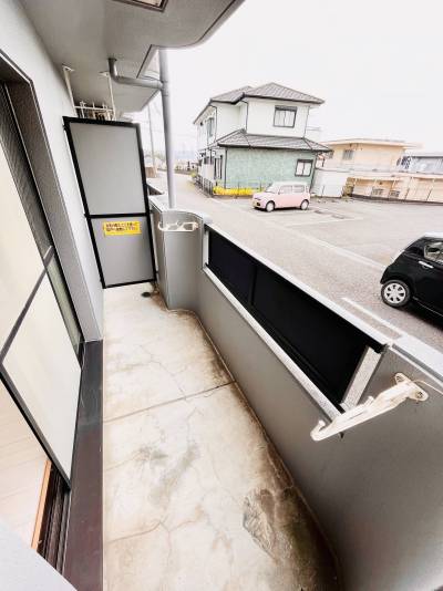 広々バルコニーは日当たり抜群です♪