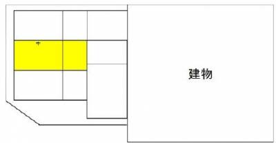駐車場空き有りです。