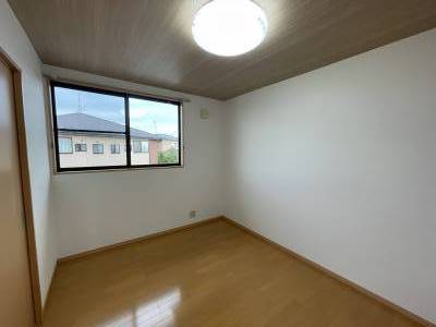 洋室6畳陽当たり良い部屋です