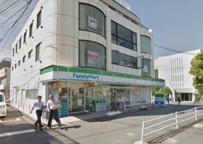 ファミリーマート大船駅北店：310m