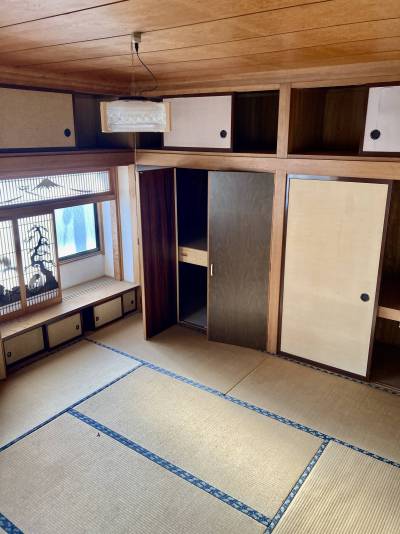 大きな収納もあるので便利