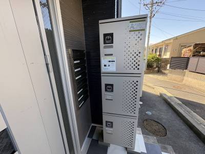 宅配ボックス付きです