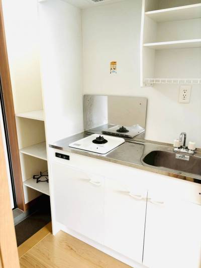 キッチンも収納力あり！