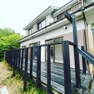 広いウッドデッキでBBQもできる♪