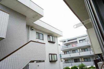 物干し竿受けございます。