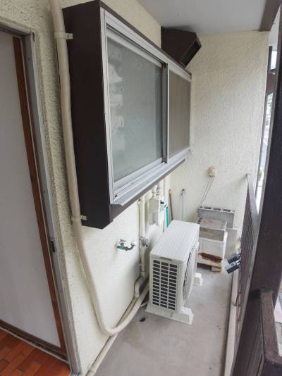 室外機を少し移動すれば、洗濯機を設置できます
