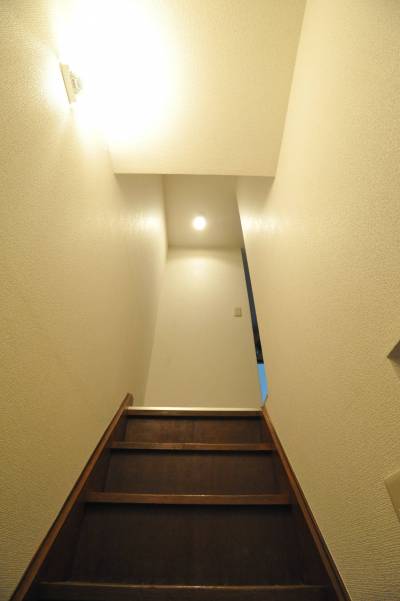 2階に上がる階段