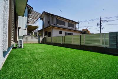 綺麗で広いドッグラン付きの戸建てです。