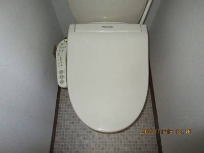 温水洗浄トイレ　新品と交換済

