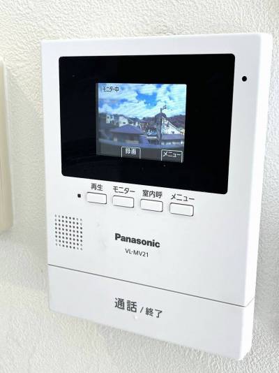 勿論モニター付きインターフォン設置です♪