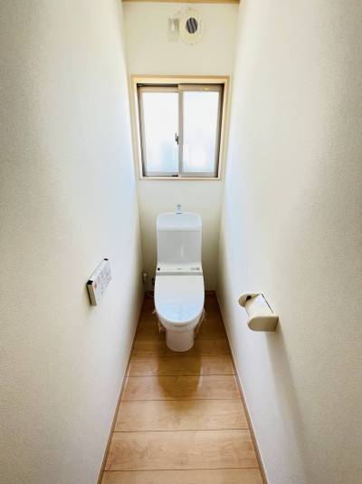 ウォッシュレット付きトイレ