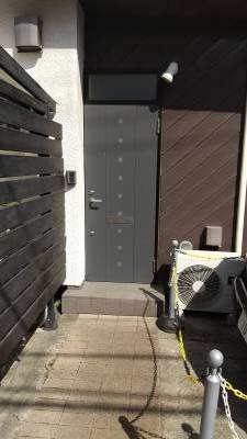 玄関アプローチ