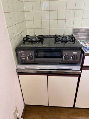 ガステーブル新品付きです。