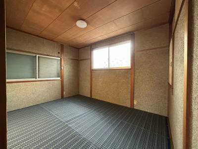 2階6畳和室です。