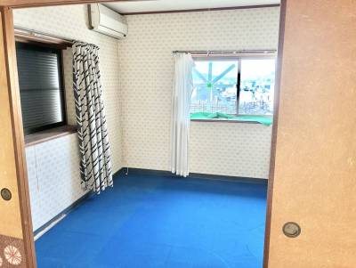 ２階洋室です