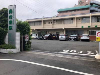 近くに総合病院あります。