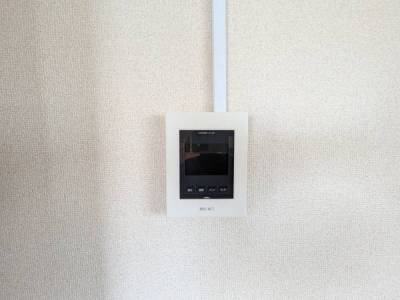 テレビ付きインターフォンです