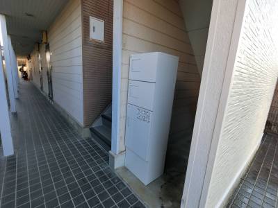 2025年11月に宅配ボックス設置しました♪便利～♪