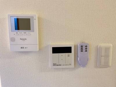 新品ドアホン・給湯器交換済み