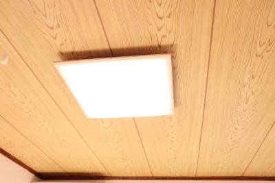 調光できるリモコン付き照明を新しく設置