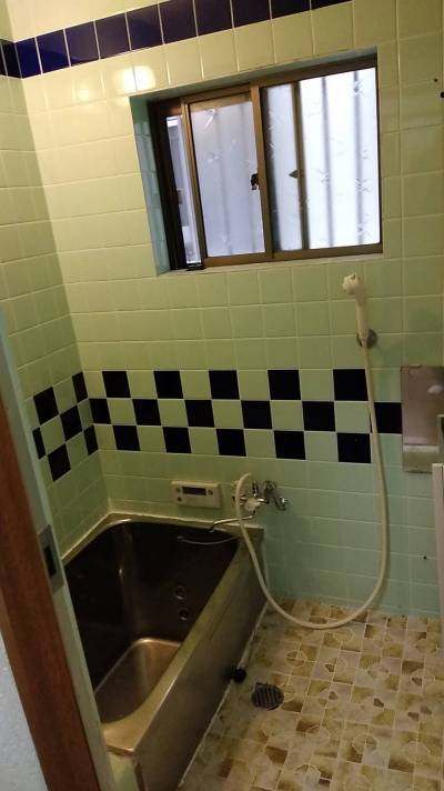 脱衣所もあります。きれいです。