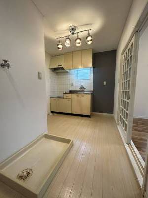 キッチンダイニング。室内洗濯機置場完備！