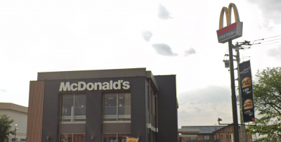 マクドナルド　徒歩11分
