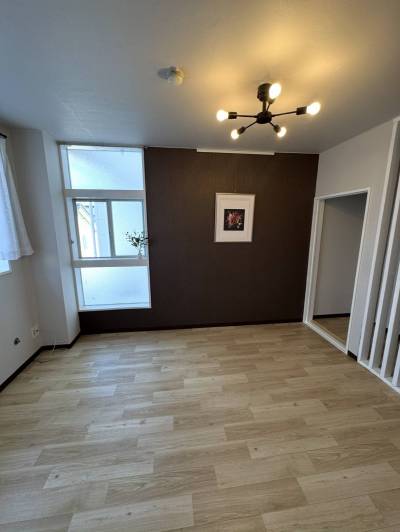 床壁全面張替え・塗装済み！