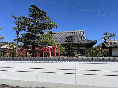 近くに禅寺があります。