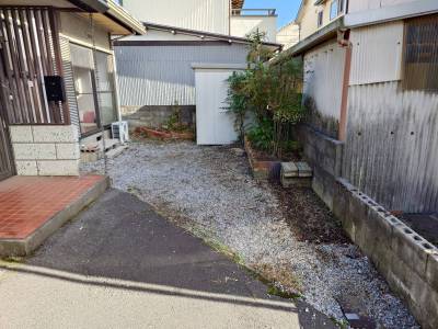 花壇もあり、ガーデニングも楽しめます♪