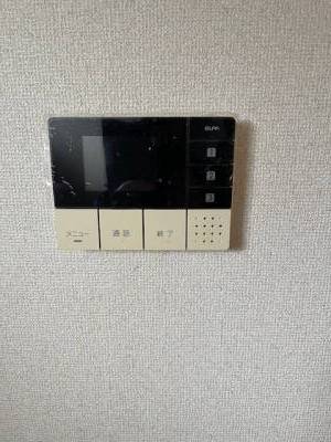 カラーモニター付きインターフォンです。