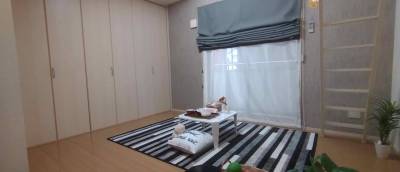 ロフト付きで天井が高いので、圧迫感がありません。