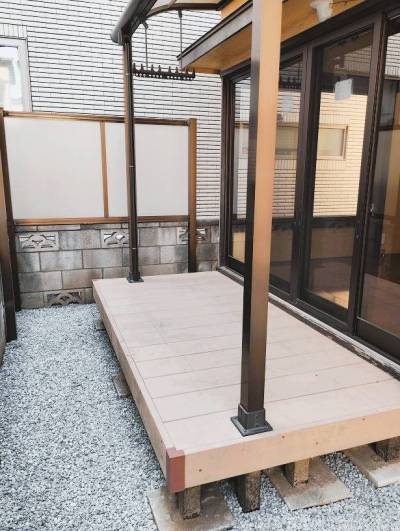 物干付きが便利な1Fウッドデッキ