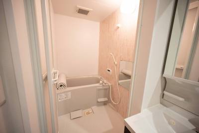 お風呂も寒さを感じないカラーになっています。