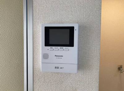 モニター付きインターホンで来訪者が来ても確認できて安心
