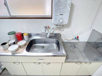 キッチン②（写真は202号室）