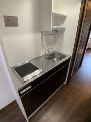 キッチンにはIHコンロも付いています。