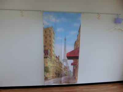 【壁面収納、ピクチャーレール】引掛けるも良し、飾るも良し