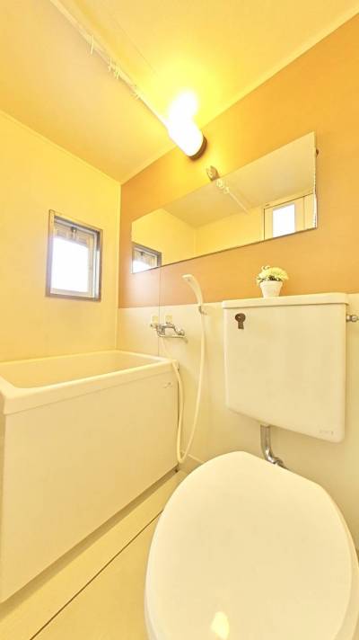 アクセントウォールがお洒落な浴室！