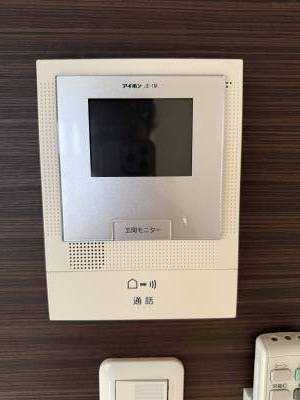 もちろんモニター付きインターフォンもついてます