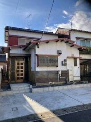 荷物運びの出入りが楽な玄関です