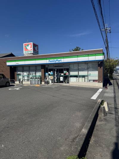 ファミリーマート和邇南浜店