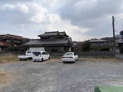 徒歩10秒に無料駐車場