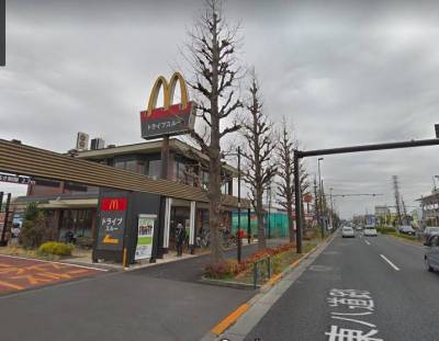 マクドナルドまで400ｍ