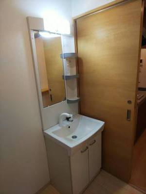 モニター付インターフォン完備！セキュリティー面は安心です。