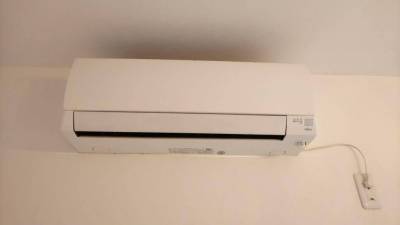 カウンターに調味料や食材を保管しておくこともできます。